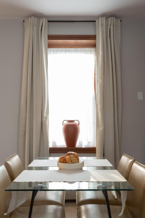 Spacious Stay Near Yale In Downtown Ню Хейвън Екстериор снимка